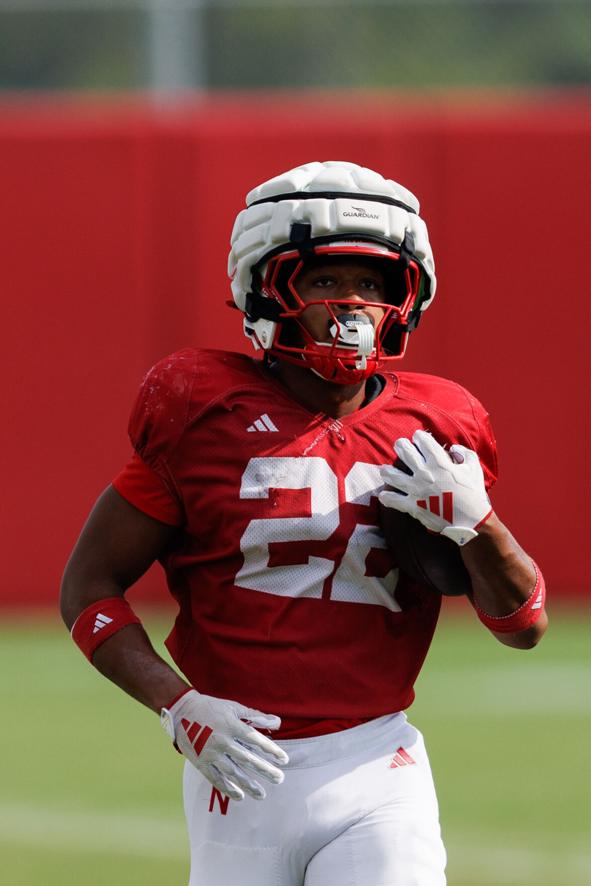 081225-owh-spo-huskerfb-03.JPG